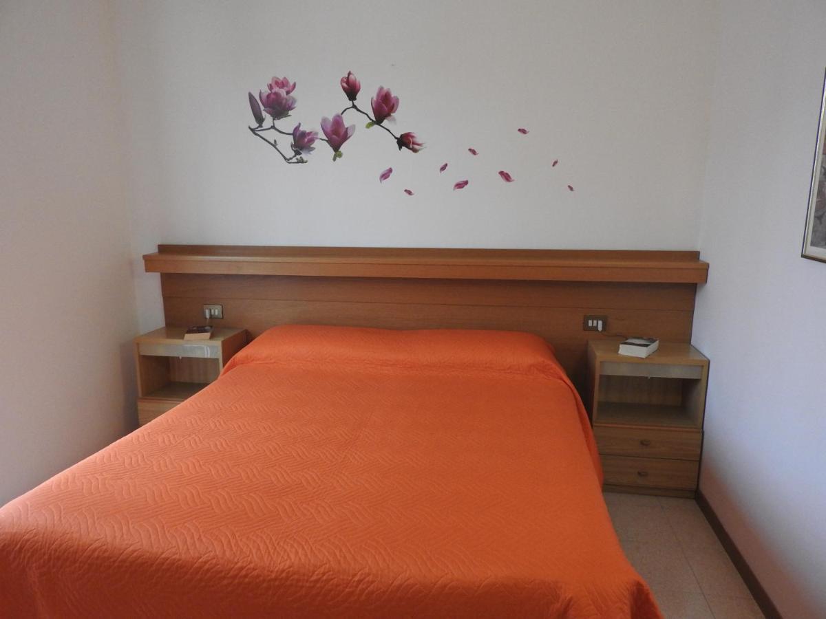 Piccolo Residence Малчезине Екстериор снимка